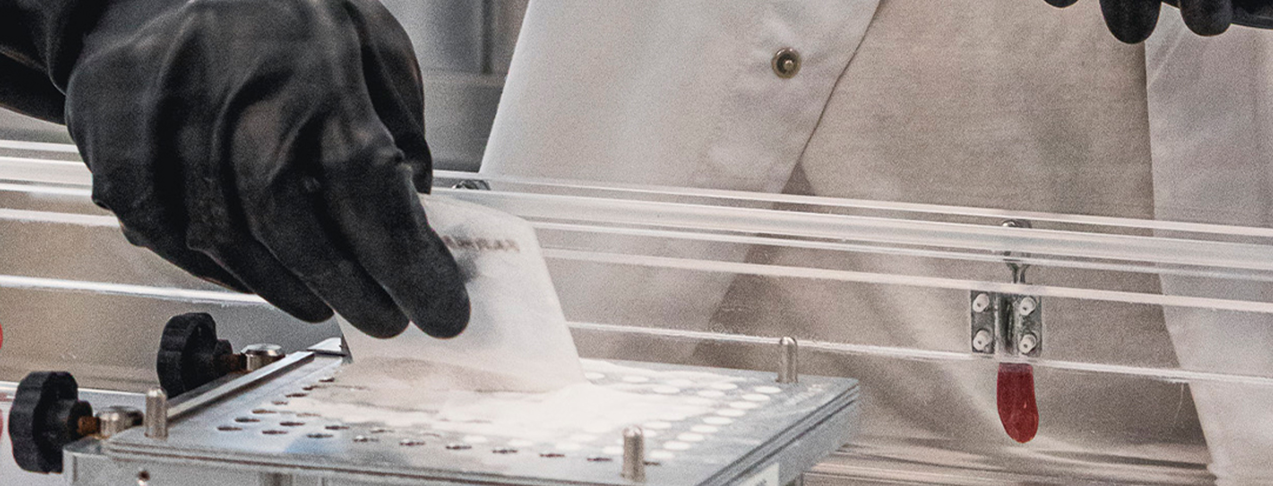 Isolatori nel laboratorio galenico: cosa sono e perché sono fondamentali