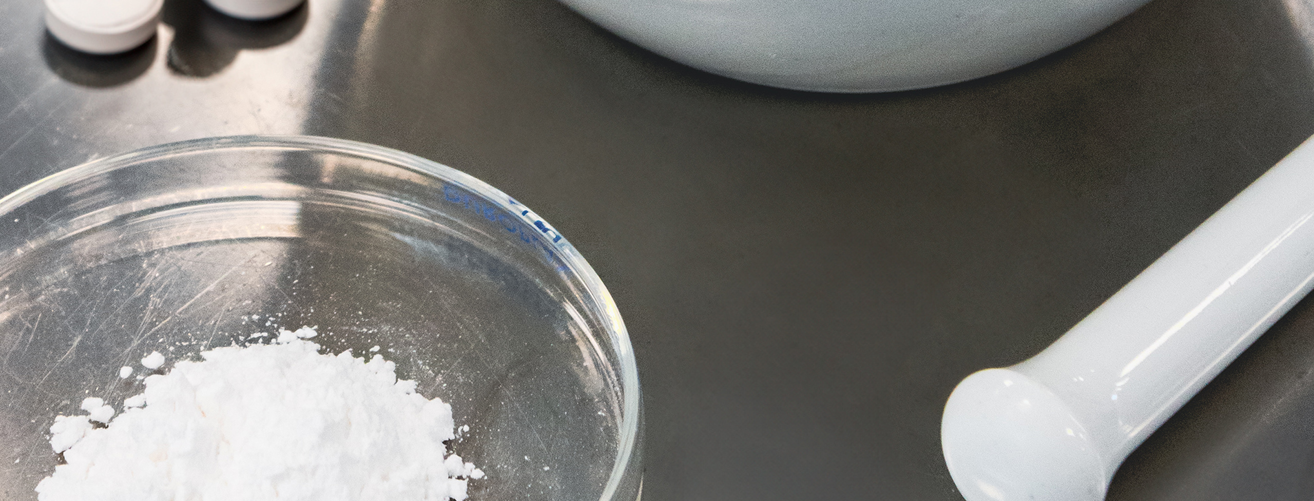 Confezione di melatonina coniugata Di Bella disponibile senza ricetta in farmacia e in vendita online