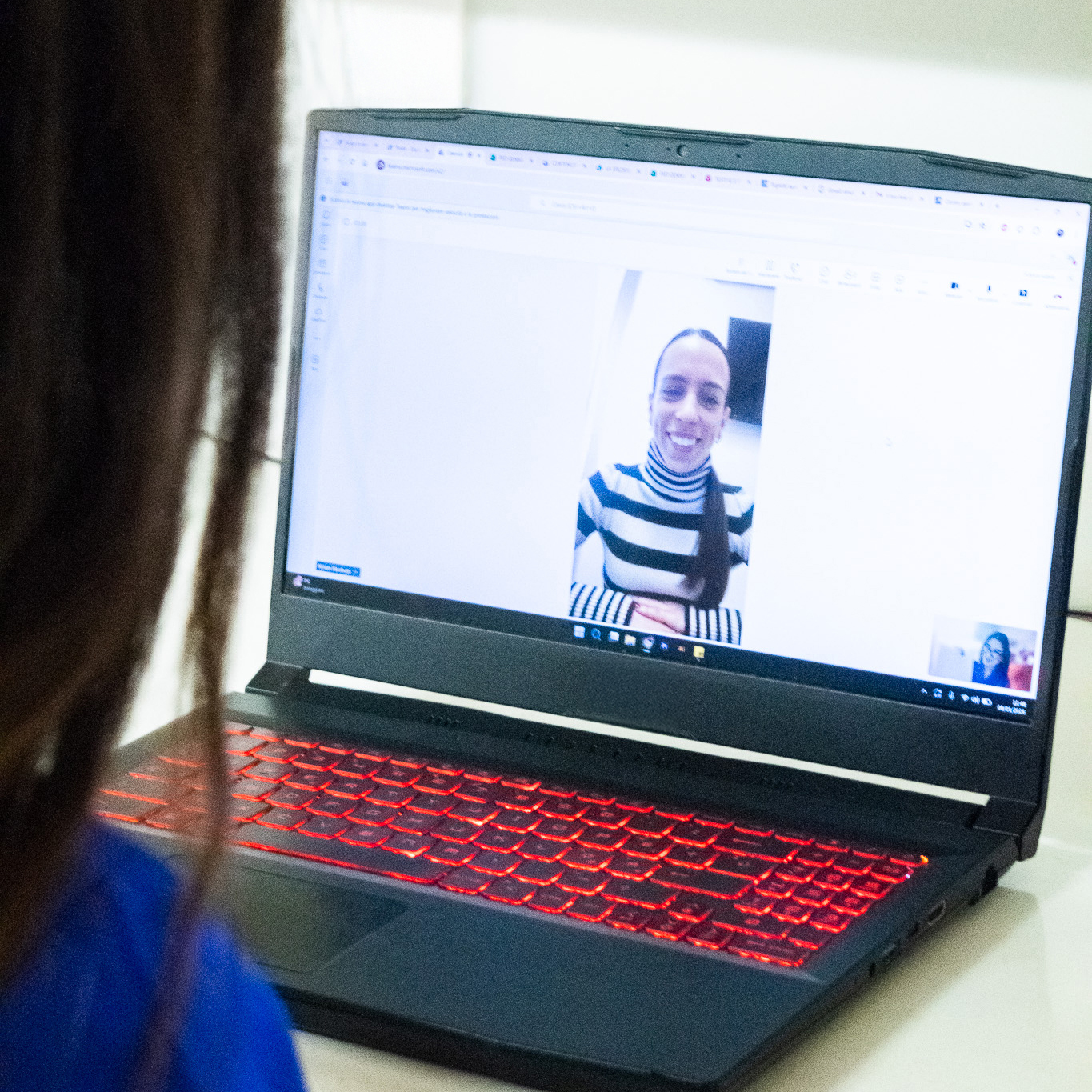 Costruisci la tua skincare personalizzata con una video-consulenza dermocosmetica gratuita